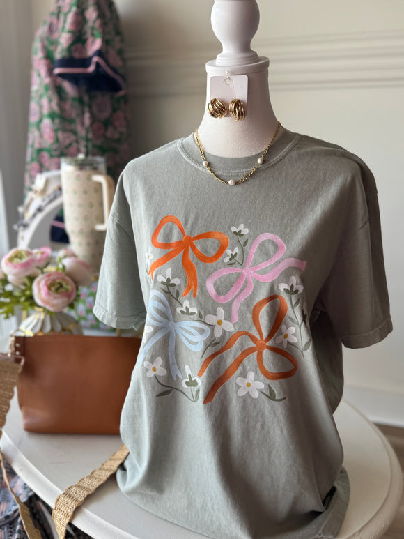 FALL BOW TEE