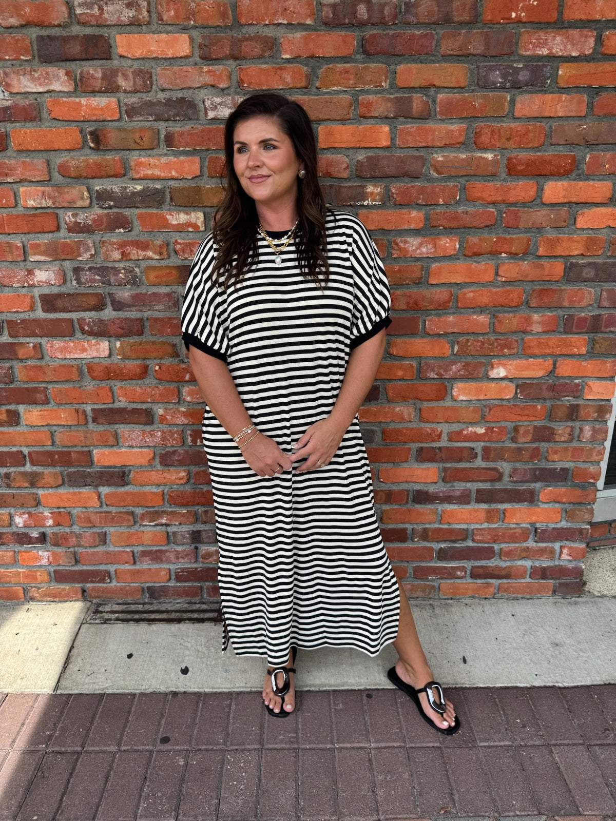 BLACK AND WHITE STRIPE MIDI