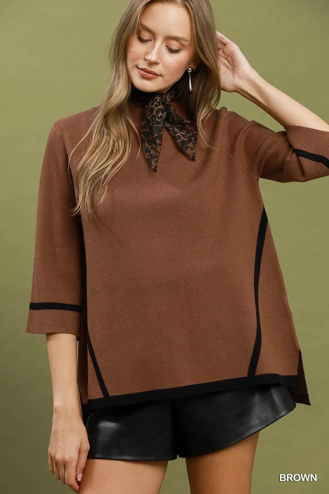 BROWN OVERSIZED SWEATER