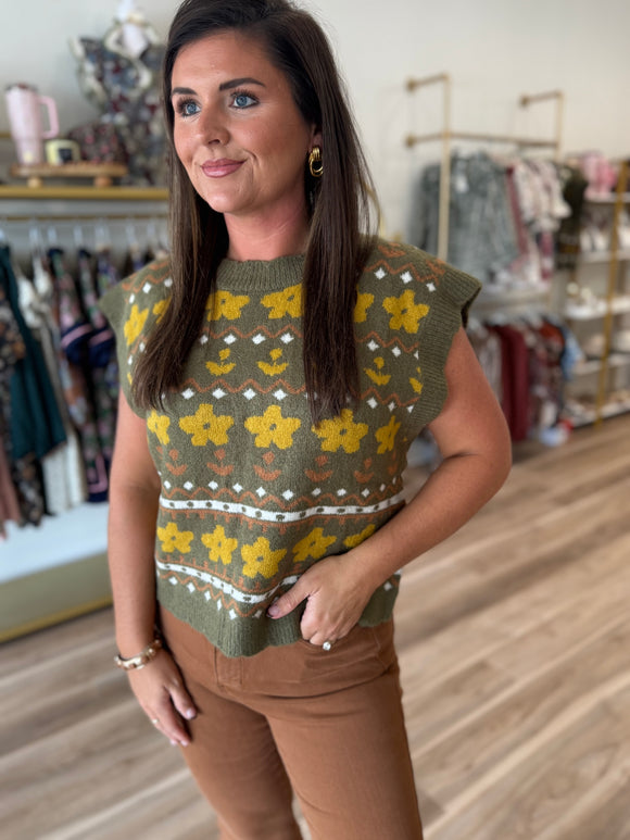 OLIVE SLEEVELESS SWEATER
