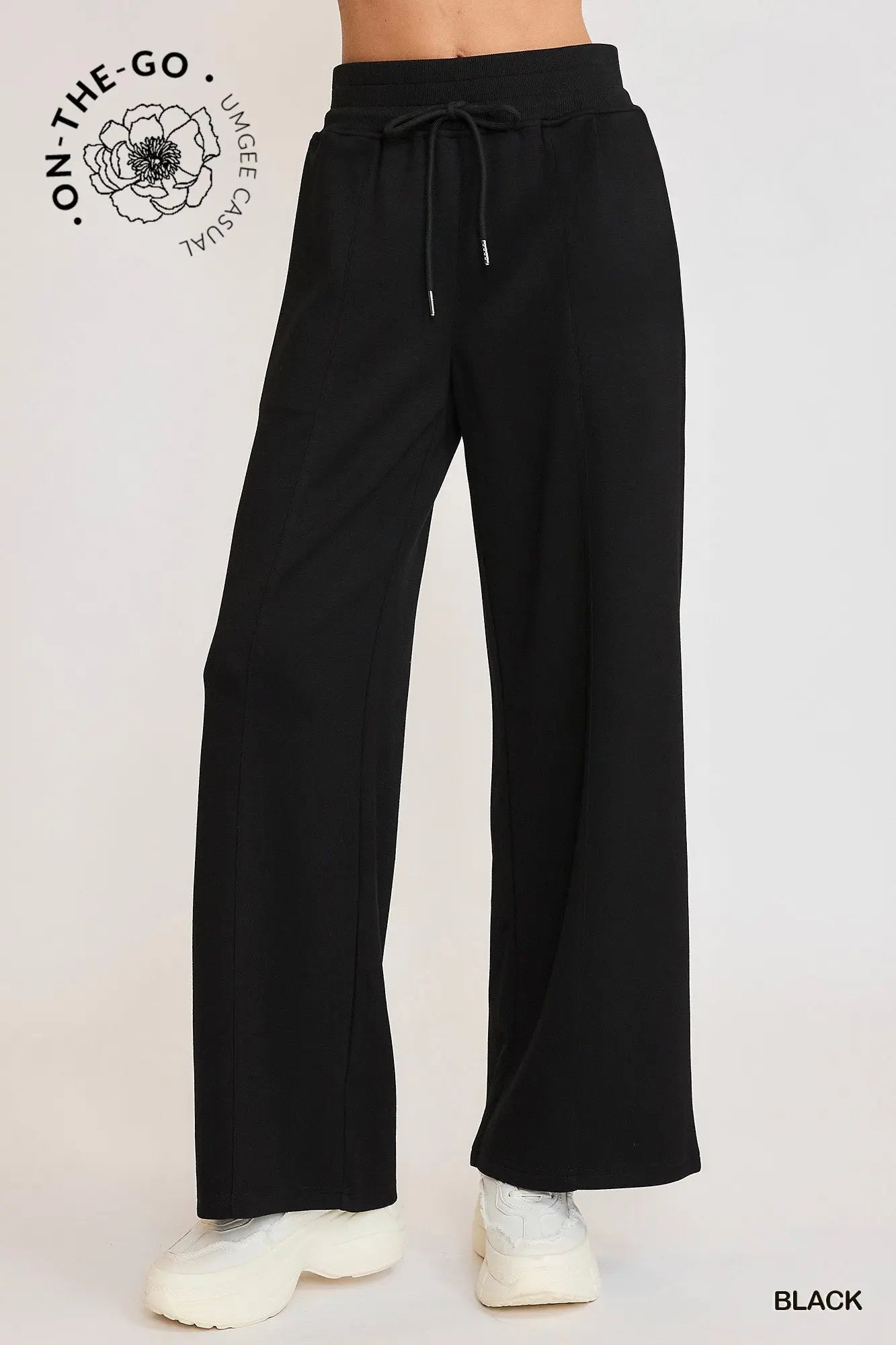 BLACK ON THE GO PANTS