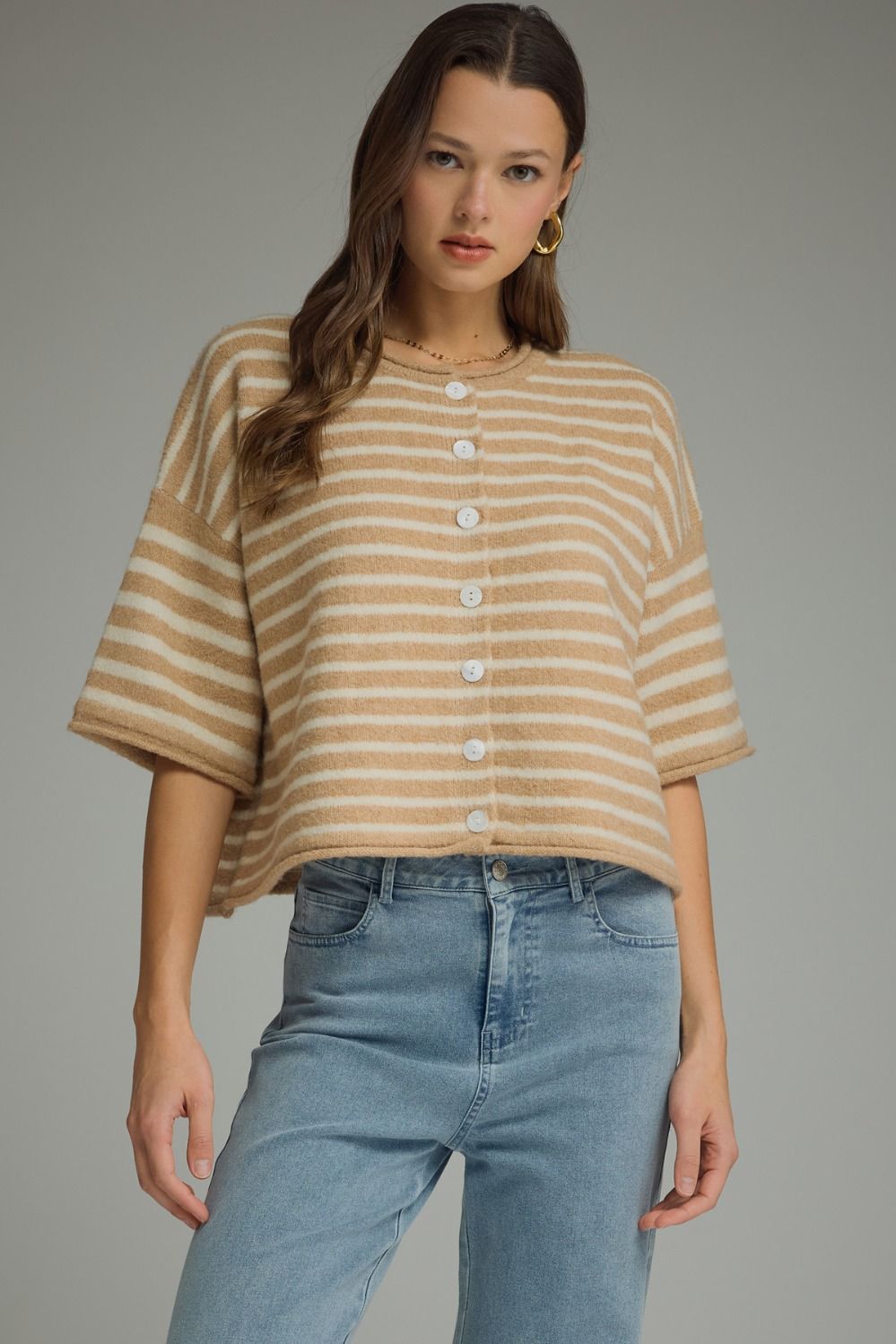 TAN SHORT SLEEVE STRIPED SWEATER