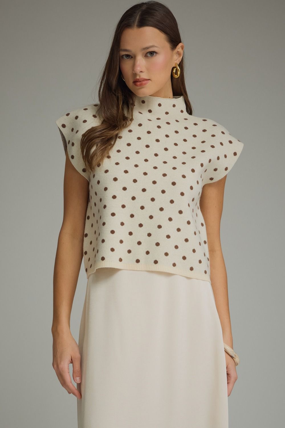 BROWN POLKA DOT MOCK NECK