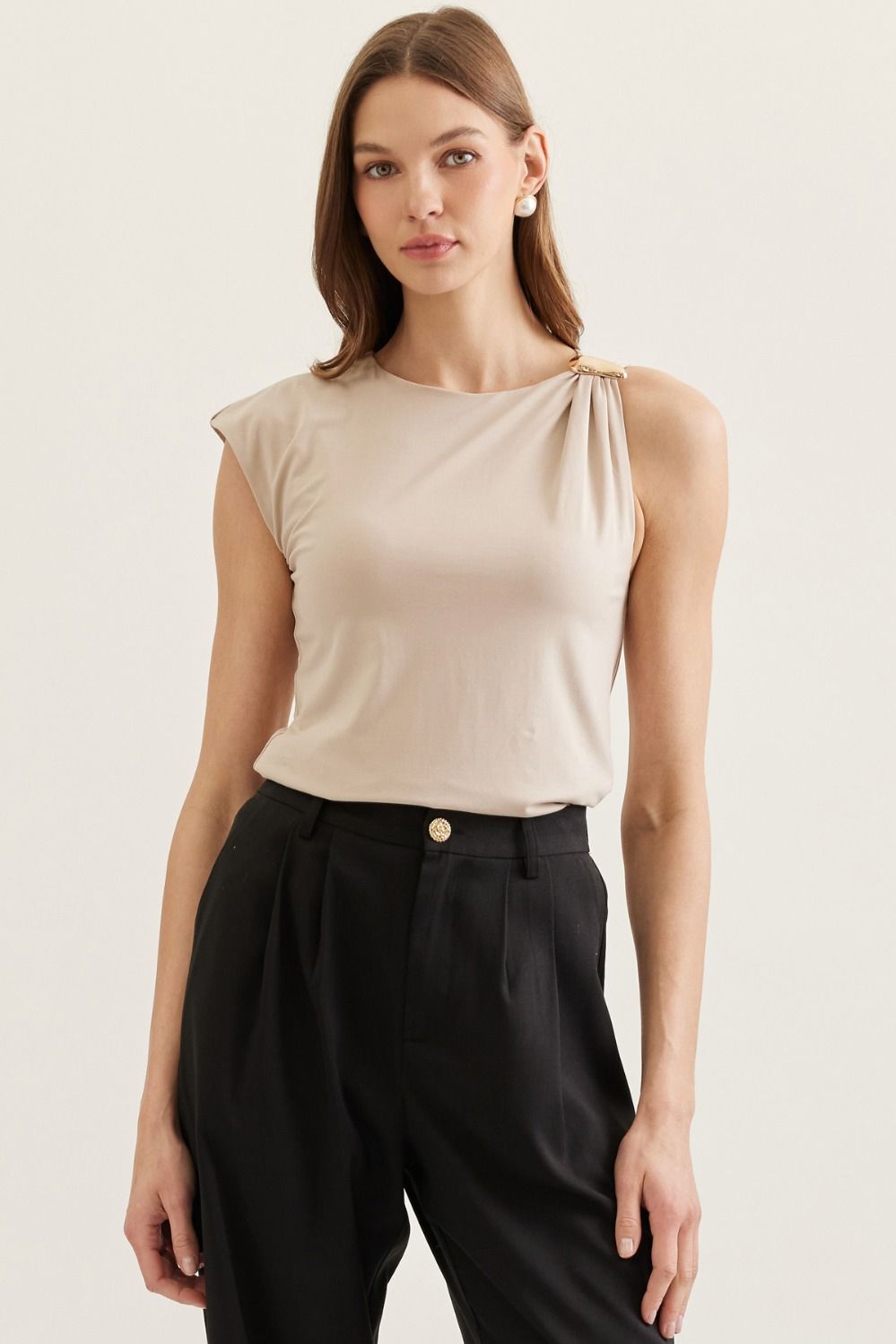 TAN SLEEVELESS TOP