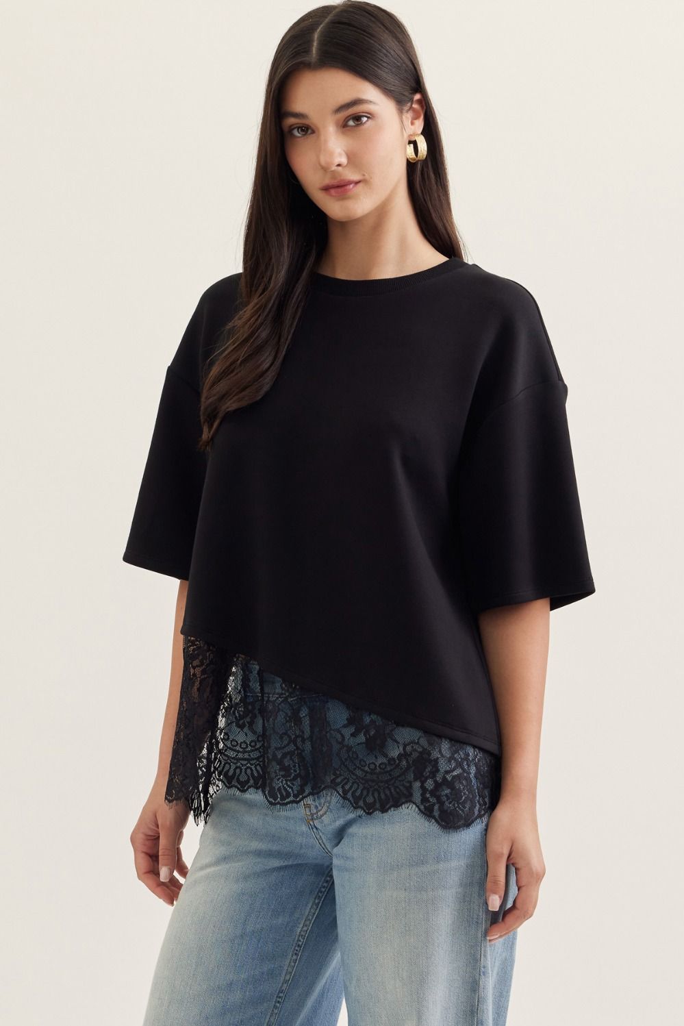 BLACK LACE HEM TOP