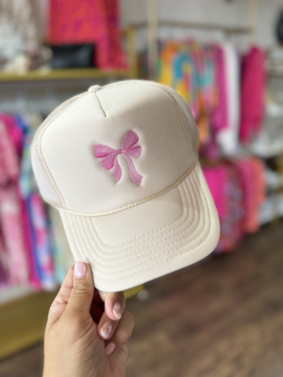 TAN TRUCKER HAT WITH PINK BOW